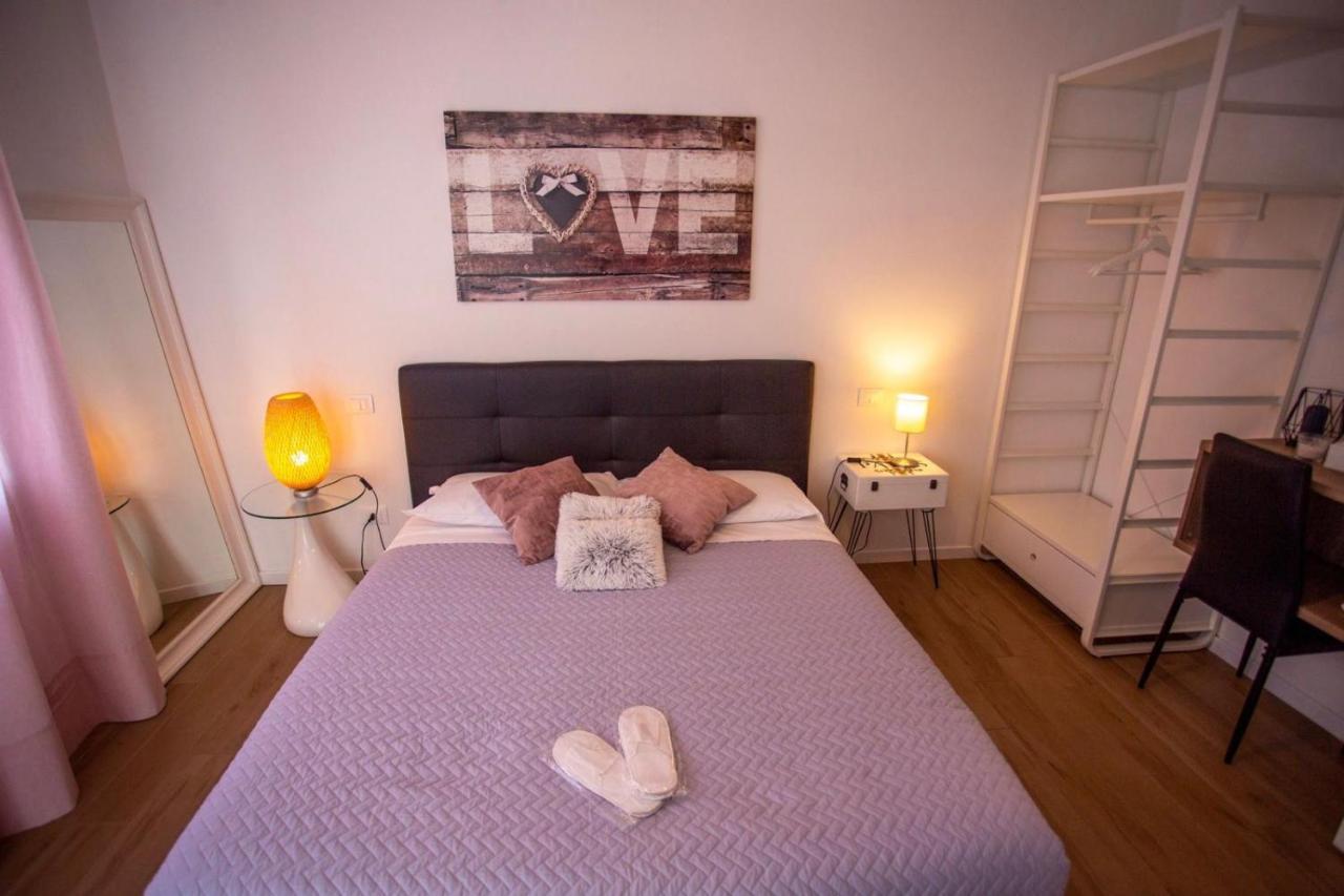 Bed And Breakfast Castello7 San Felice del Benaco Exterior photo